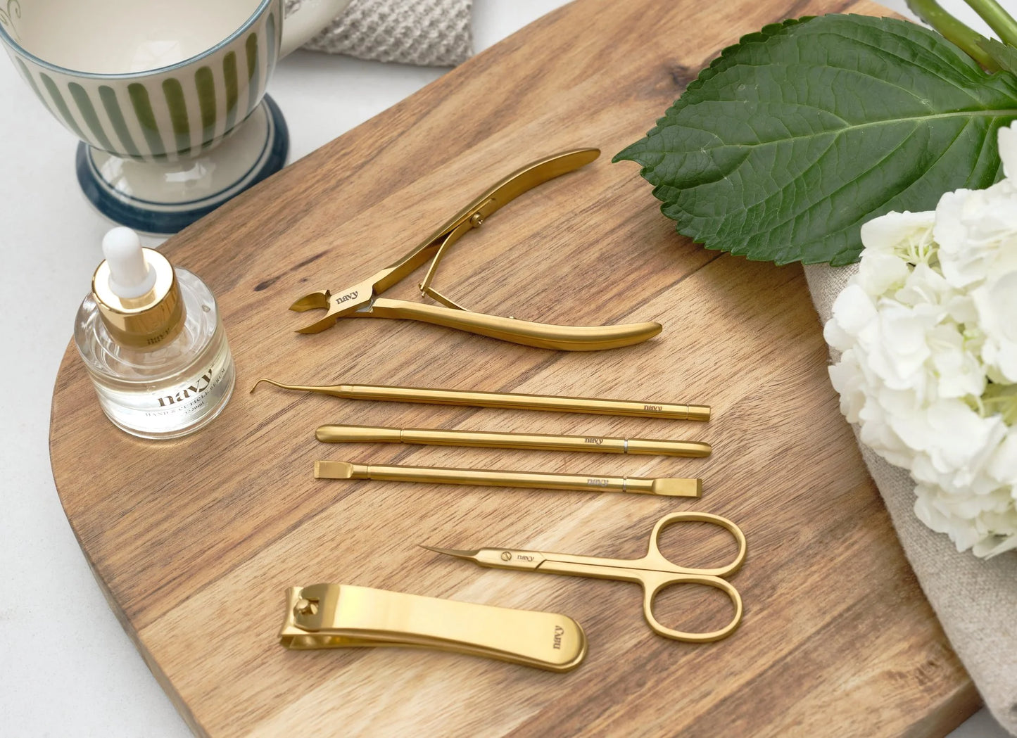 Loox Trioul Esential Set De Ingrijire Personala Pentru Manichiura - Auriu